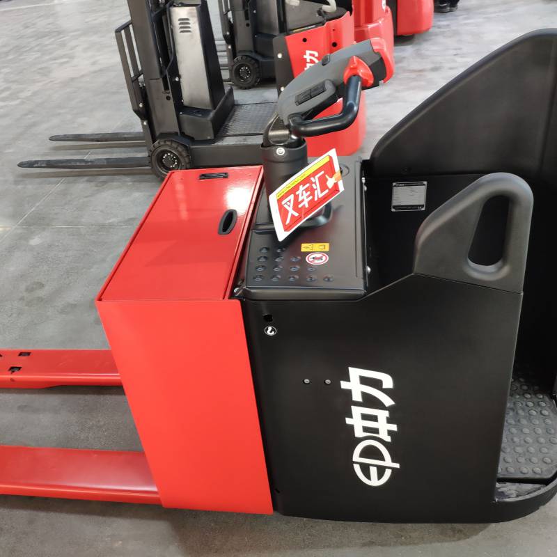 叉車司機(jī)招聘